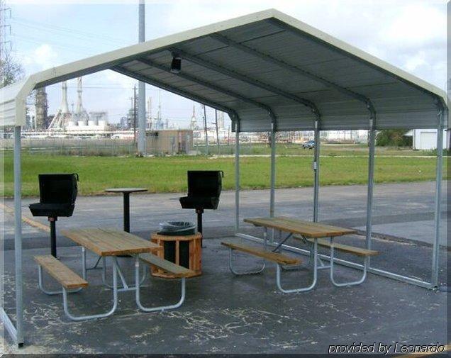 Bays Inn And Suites Baytown Facilidades foto