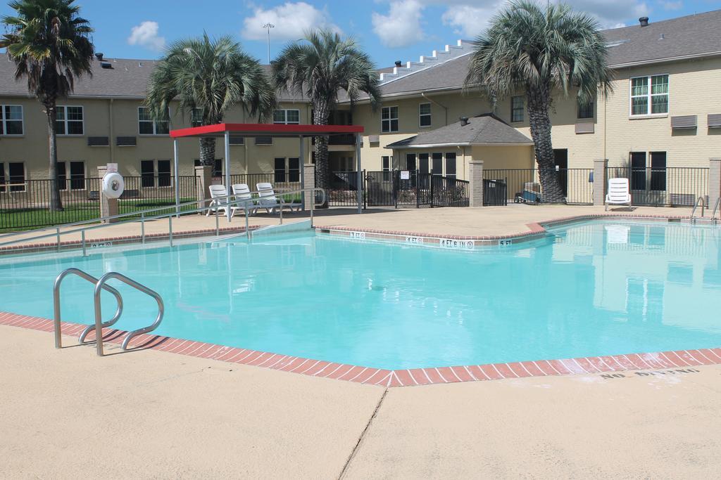 Bays Inn And Suites Baytown Exterior foto